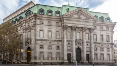 Familia Menem el Banco Nación adjudicó contrato millonario