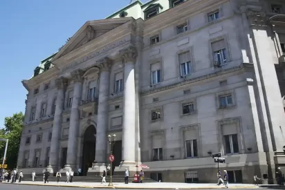 Edificio Casa Central del Banco Nación donde operará Tech Security, vinculada a la familia Menem