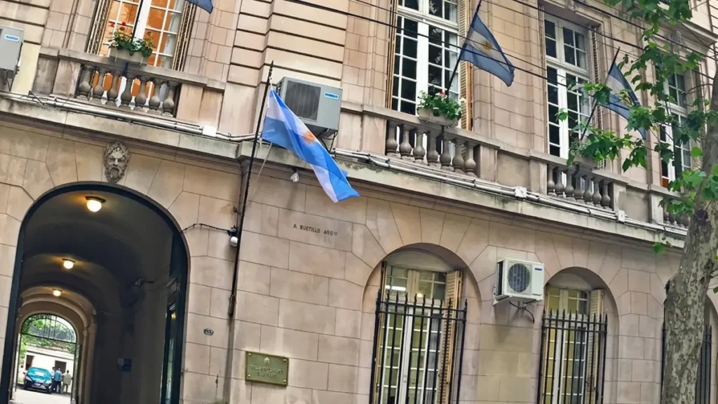 Fachada de la Procuración del Tesoro tras la reestructuración anunciada por el Gobierno