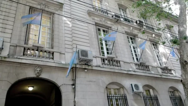 Fachada de la Procuración del Tesoro tras la reestructuración impulsada por el Gobierno nacional