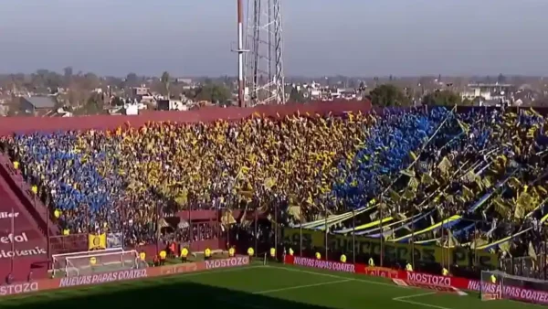 Vuelta de los visitantes al fútbol argentino: Rosario Central colma La Fortaleza y marca un hito tras 12 años de prohibición