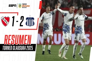 Valentín Depietri celebra su gol en el partido Independiente vs Talleres en Avellaneda