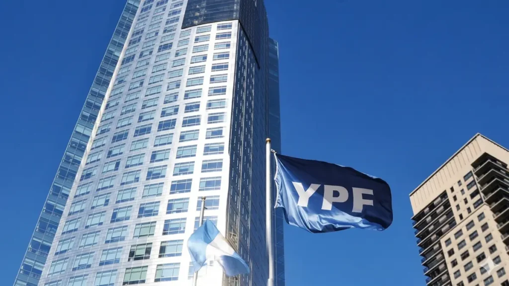 Edificio de YPF en Argentina en el contexto del juicio internacional en Estados Unidos