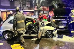 Choque en Chacarita auto a contramano chocó