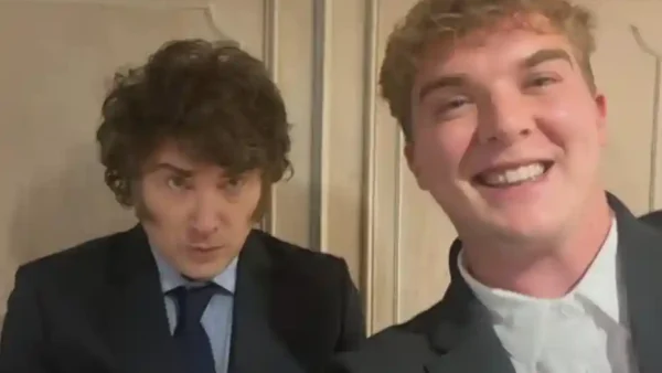 Hayden Davis y Javier Milei