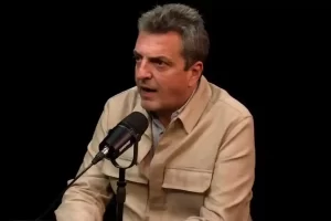 En 2013 hacía doble juego