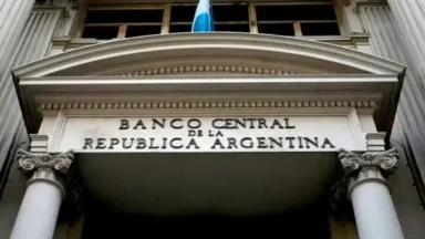 BCRA limitó movimientos de los bancos en un día particularmente sensible