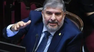 Es obligatorio que venga