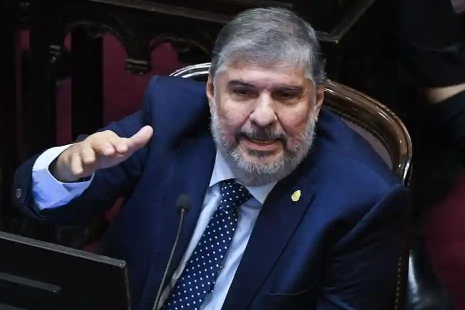 Es obligatorio que venga