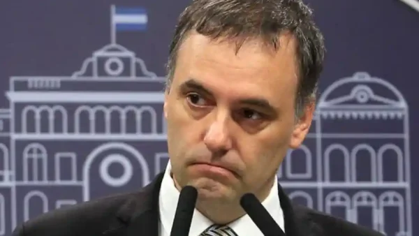 El Congreso respondió con demagogia