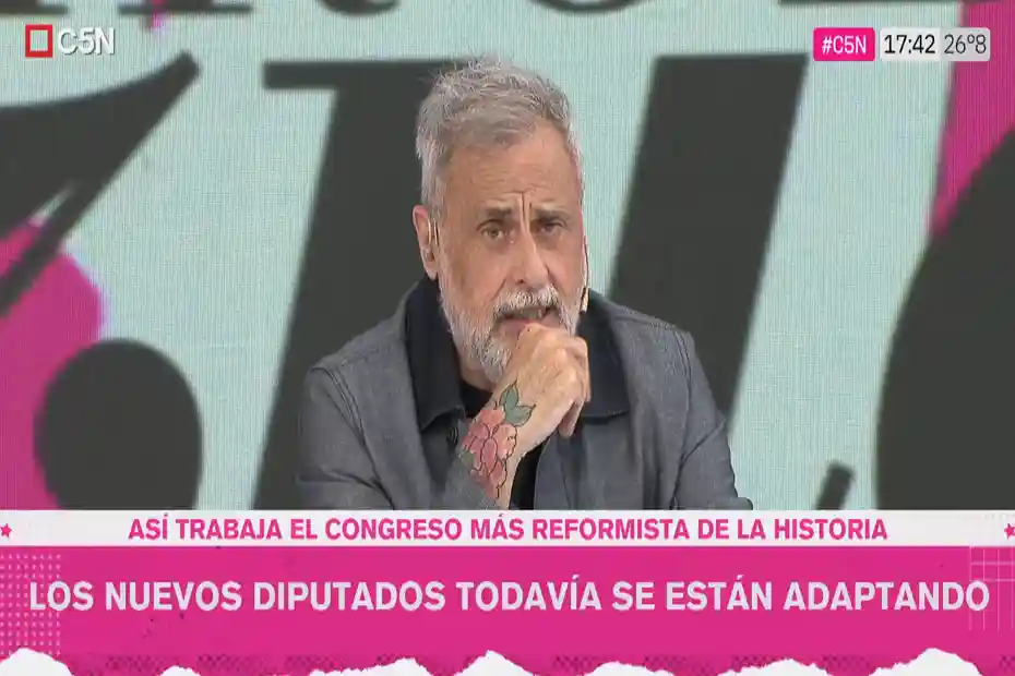 Diputados libertarios durante una sesión en el Congreso.