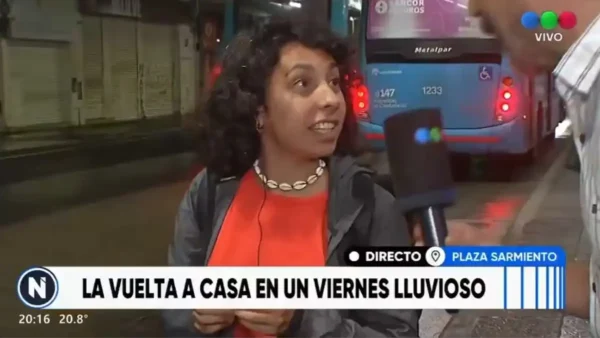 Docente responde “no tengo un peso” durante un móvil televisivo en Rosario