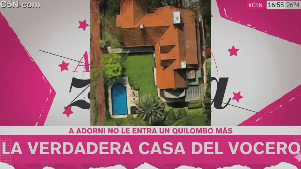 El periodista Jorge Rial presenta en C5N una toma aérea de la mansión de Manuel Adorni en Martínez valuada en un millón de dólares.