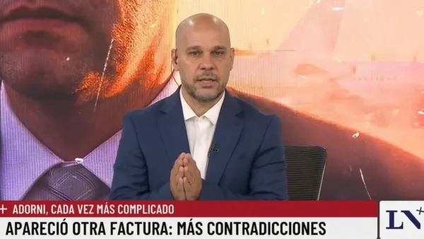 Luis Gasulla en LN+ hablando sobre el vuelo privado de Manuel Adorni