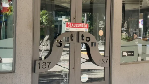 Frente del boliche Sutton en San Miguel donde ocurrió el hecho