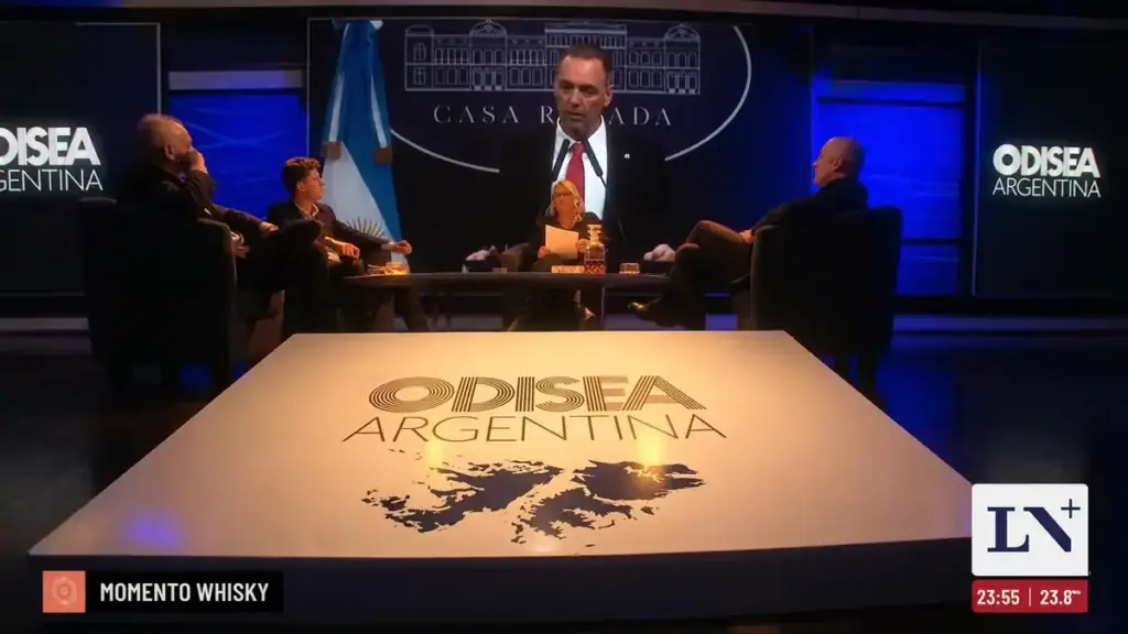 Carlos Pagni durante el segmento en LN+ donde ironizó sobre Manuel Adorni.