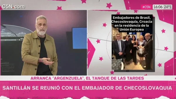 Juliana Santillán en una imagen vinculada a la polémica por la mención a Checoslovaquia.