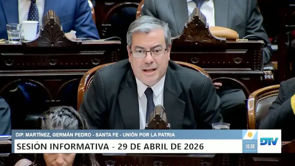 Germán Martínez durante críticas a Adorni en el Congreso en sesión de Diputados