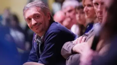 Máximo Kirchner durante discurso en Santa Fe sobre el peronismo y Cristina