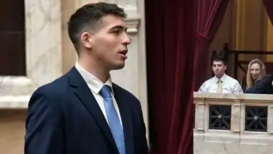 Federico Sharif Menem, sobrino de Martín Menem, beneficiado con un crédito millonario.