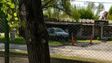 Los chats de Adorni con sus vecinos de Indio Cuá y la polémica por Gendarmería