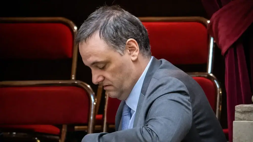 Renuncia de Manuel Adorni anunciada mediante una carta dirigida al presidente Javier Milei.
