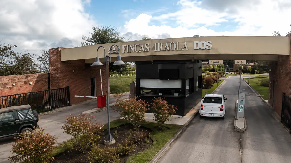 Adorni y la casa de su madre: entrada de un country mencionada en nuevas revelaciones patrimoniales.