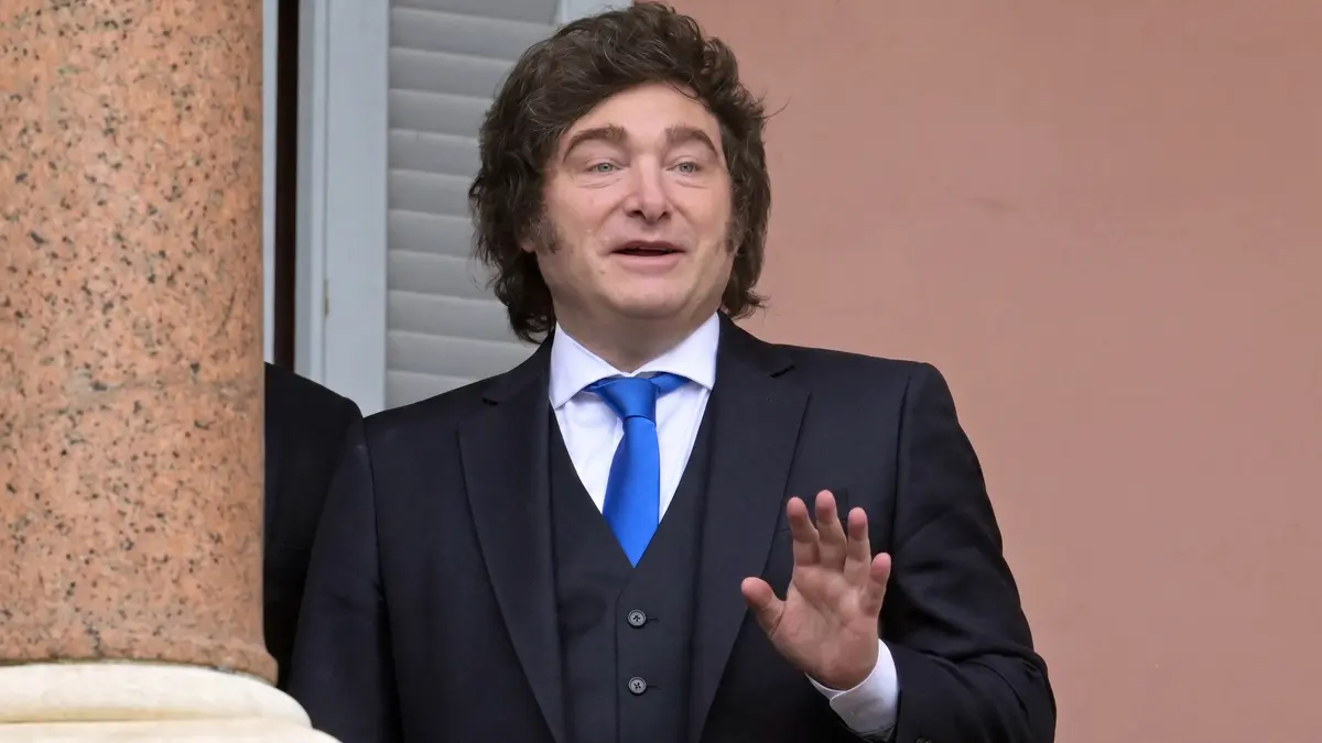 Javier Milei durante una entrevista en la que prometió un cañonazo en la cabeza contra funcionarios sospechados de corrupción