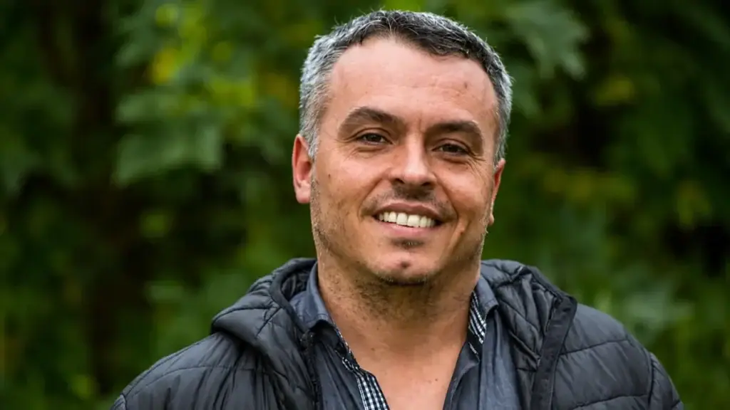 Esteban Paulón cuestionó a Milei por encubrir a Adorni