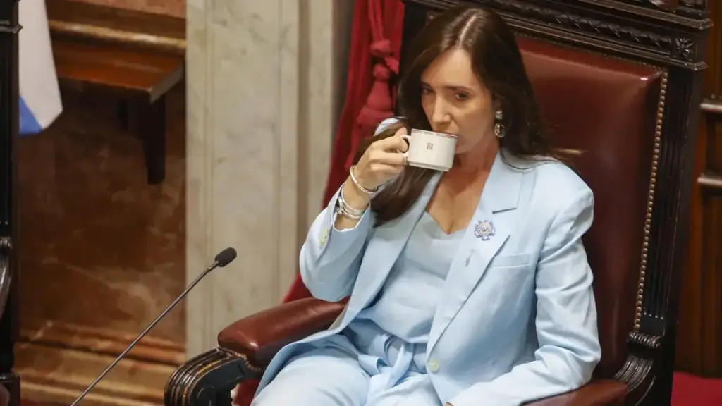 Villarruel acto Día de la Bandera en Rosario tras confirmar su presencia pese a no haber sido invitada.